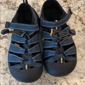 Boys Keen Newport H2 Waterproof Sandel